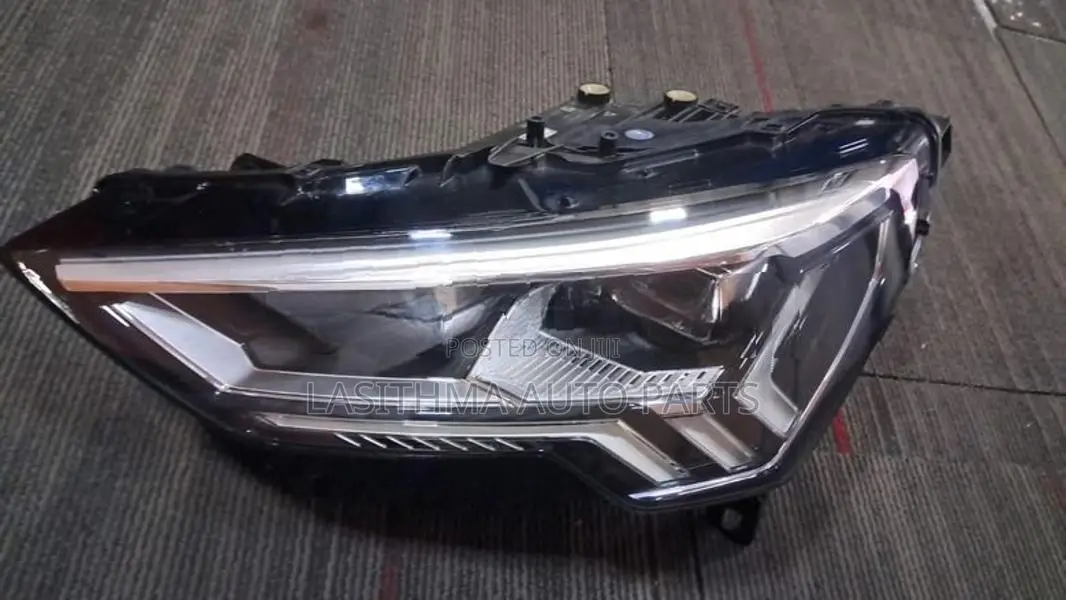 Q3 Head Lamp