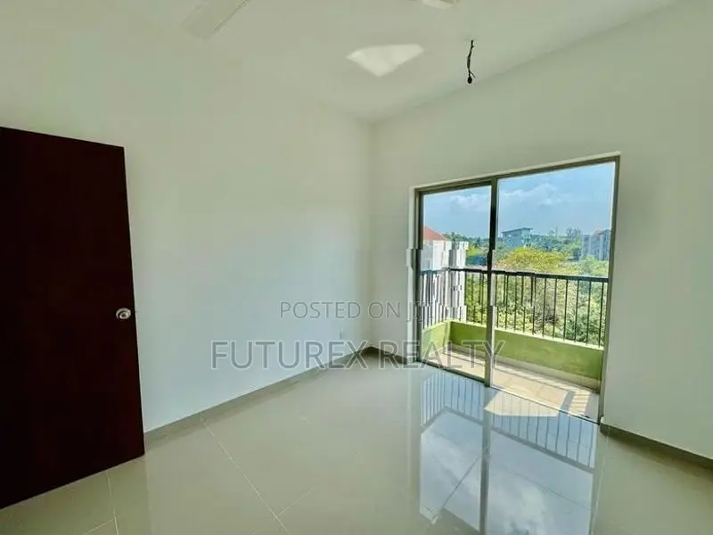 Ariyana Resort 2 Br Apartment for Sale in Athurugiriya