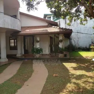 Kotte Thalawathugoda main Road Facing Luxury House For Sale