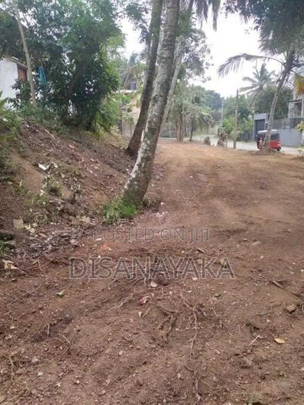 Land for Sale in Battaramulla DS309080