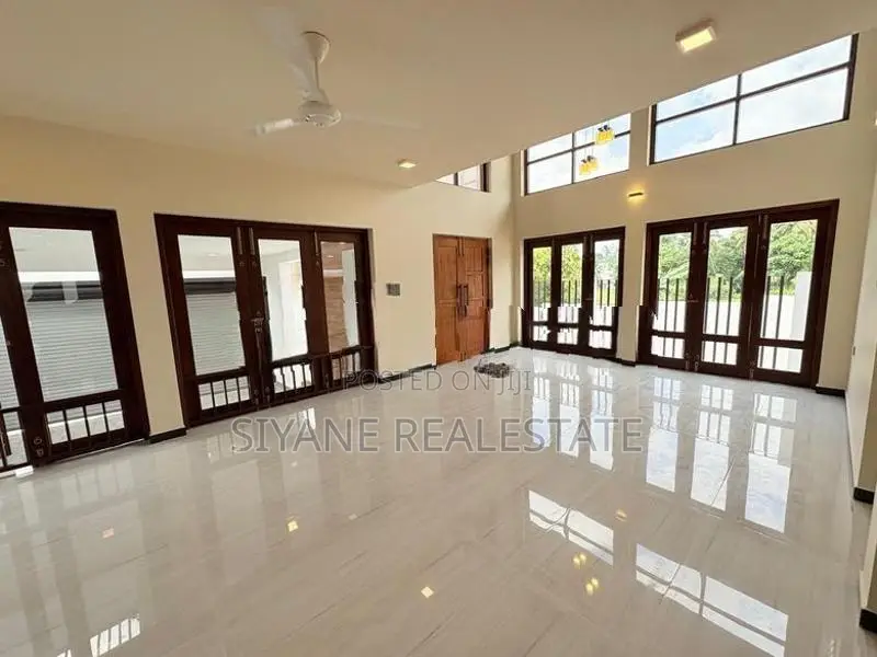 Architect-Designed Super Luxury House for Sale – Battaramulla