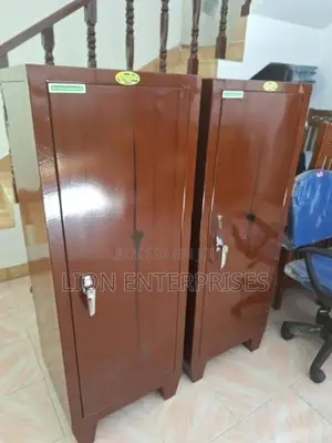 4×1.5 Ft Steel Half Cupboards