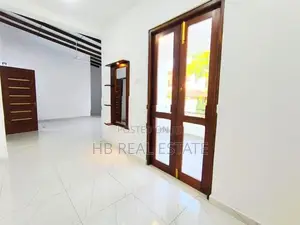 Modern Designed Luxury Three Story House Malabe