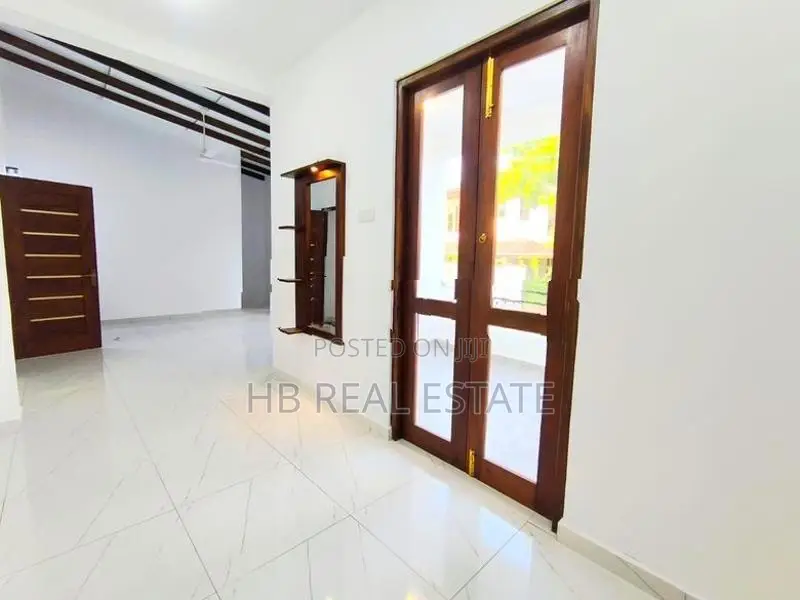 Modern Designed Luxury Three Story House Malabe