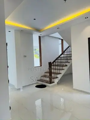 සුඛෝපභෝගී අලුත් නිවසක් මාලබෙන්