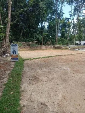 Athurugiriya පහසුකම් සහිත ඉඩම විකිණීමට