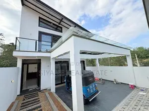 Luxury House for Sale – Malabe (Kahanthota Road)