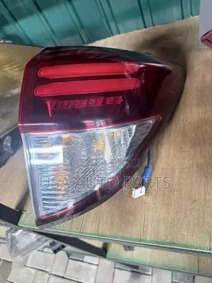 honda Vezel RU3 RHS tail light
