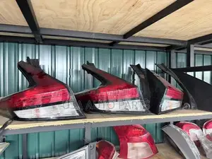 Nissan leaf ZE1 tail light