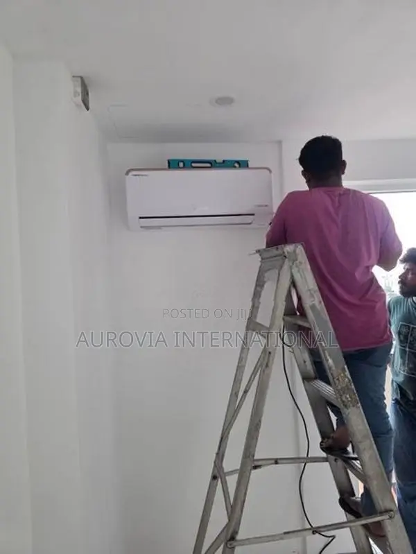 Lloyd 12000 BTU Inverter Air Conditioner Including