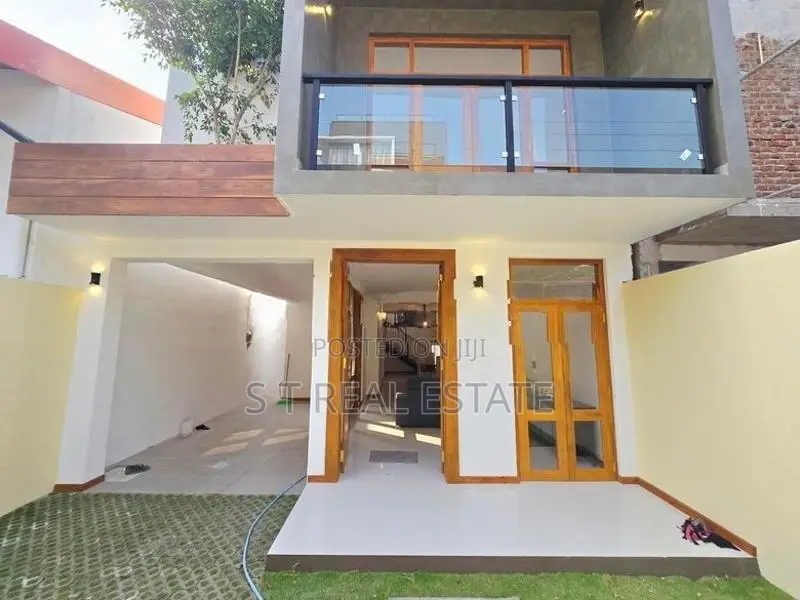 Modern Designed Luxury 3 Story House For Sale In Battaramulla