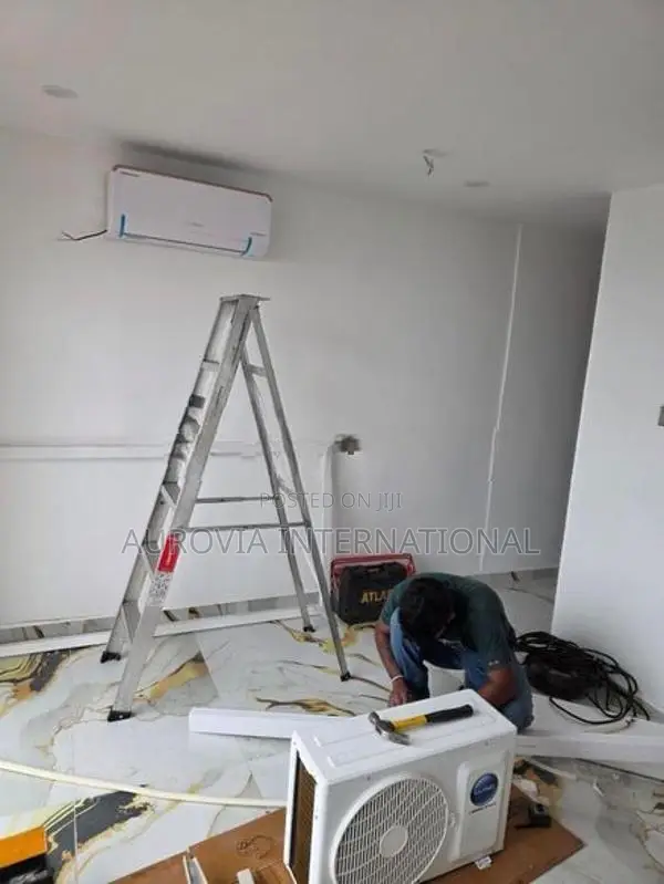 Lloyd 12000 BTU Inverter Air Conditioner Including