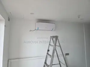 Lloyd 24000 BTU Inverter Air Conditioner