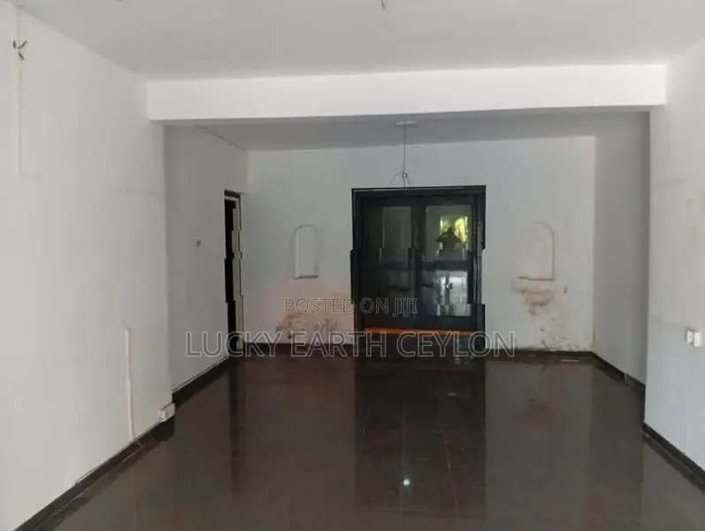 Colombo 5, Unfurnished,Ground Floor Commercial PropertyFor Rent (MG126