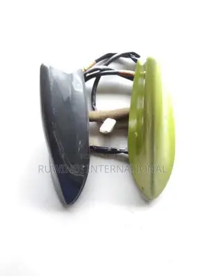 TOYOTA AQUA NHP10 SHARK ANTENNA