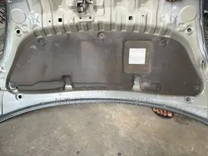 Toyota Passo KGC10 Bonnet Insulator
