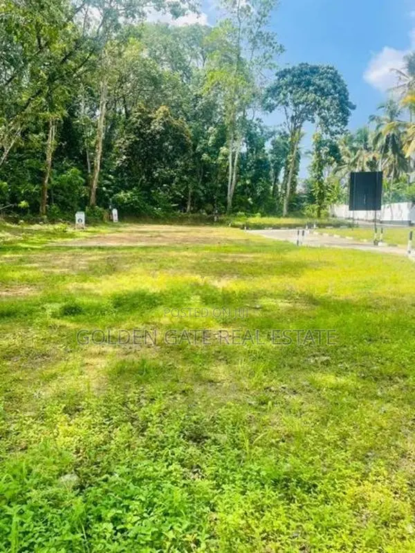 Athurugiriya Land for Sale