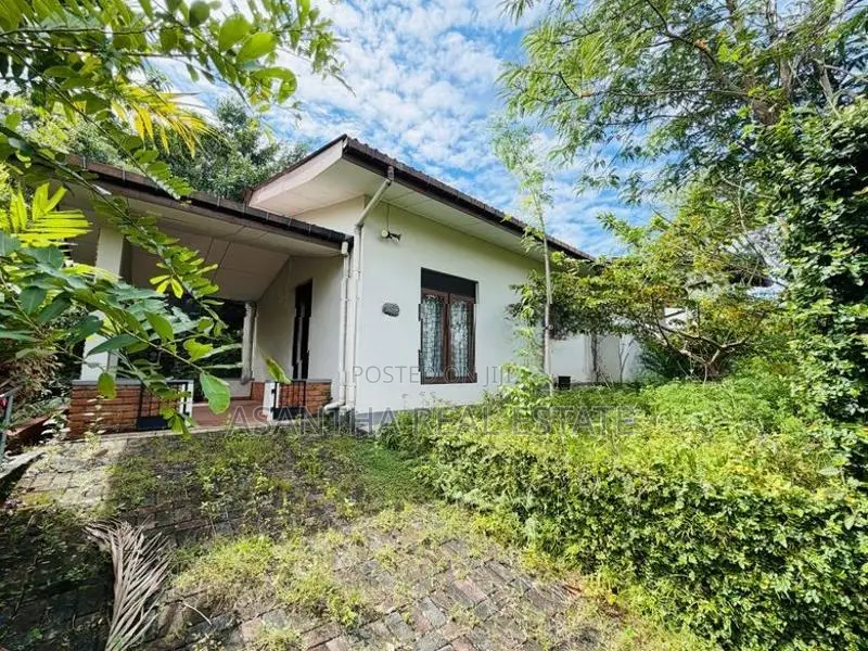 (AF605) 13 P With Single Story House Sale At Thalawathugoda