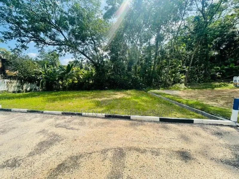 Athurugiriya Land for Sale