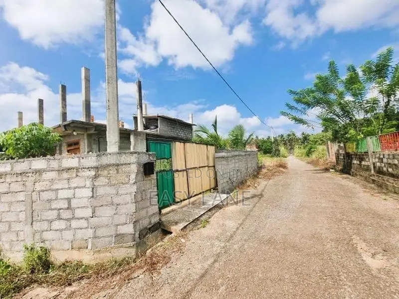 මීරිගම ඉදිපරපෙ ප්‍රදේශයෙන් වටිනා ඉඩමක්