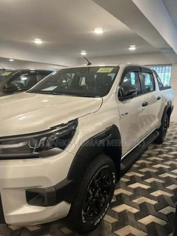 Toyota Hilux Rocco B5 2.8 2025