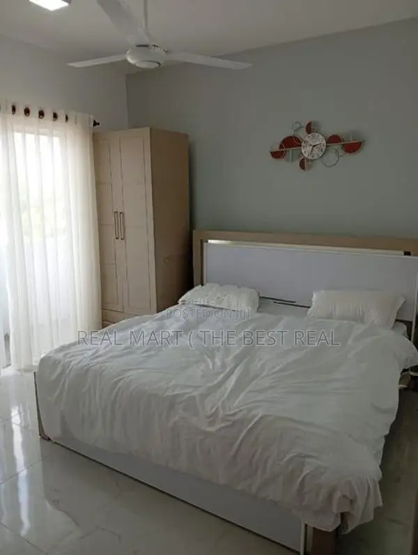 Nugegoda Town : Brand New 3BR (1,377 sf ) Luxury Apartment for Sale