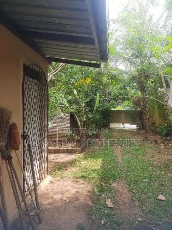 Land For Sale In Raththanapitiya