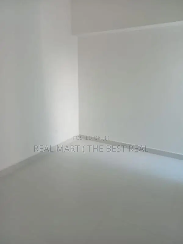 Nugegoda Town : Brand New 3BR (1,460 sf ) Luxury Apartment for Sale