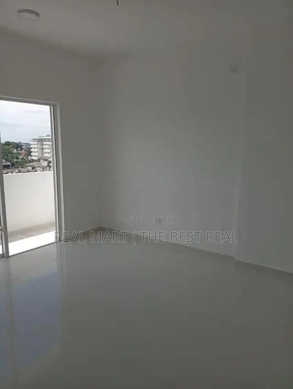 Nugegoda Town : Brand New 3BR (1,460 sf ) Luxury Apartment for Sale