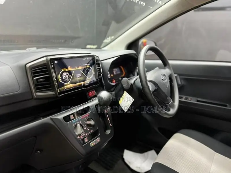 Daihatsu Mira L 2024
