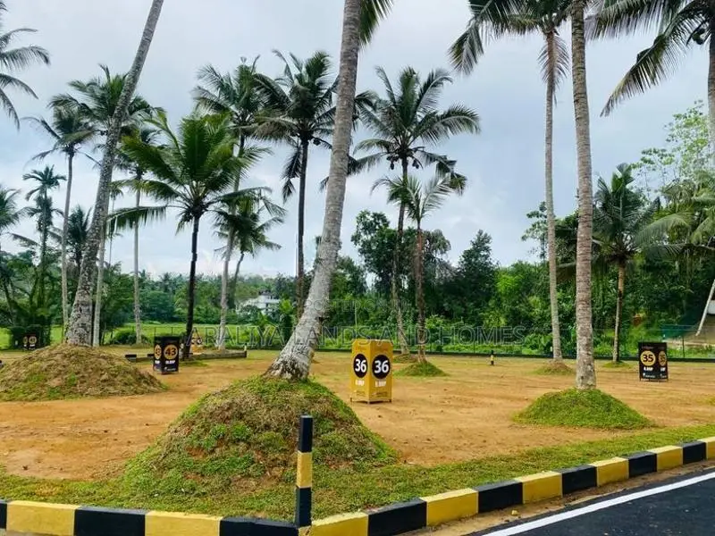 Lands For Sale In Homagama - Kiriwaththuduwa