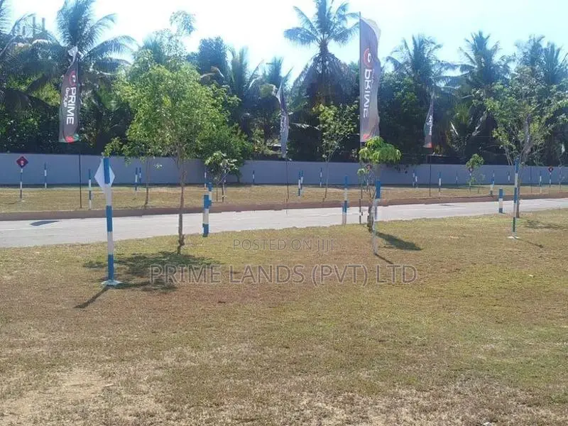 Land in Wattala