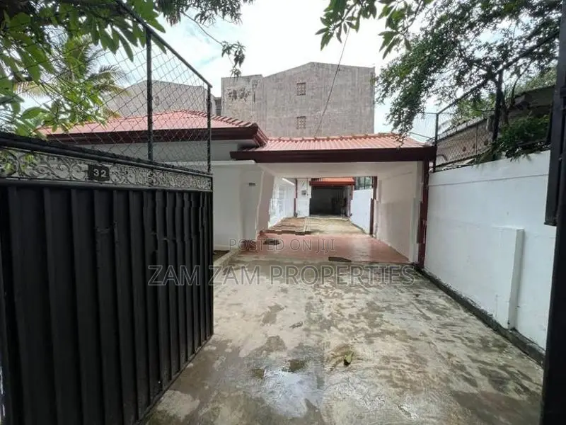 Land Valued House For Sale In Melford Crescent Dehiwala