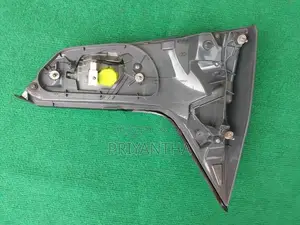 Honda Vezel Dicky Light