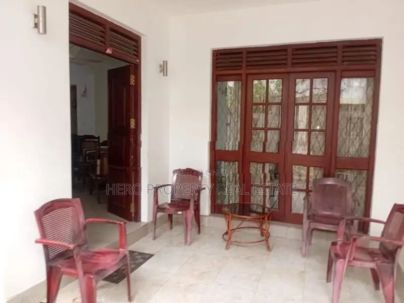Elegant House for Sale in Boralesgamuwa