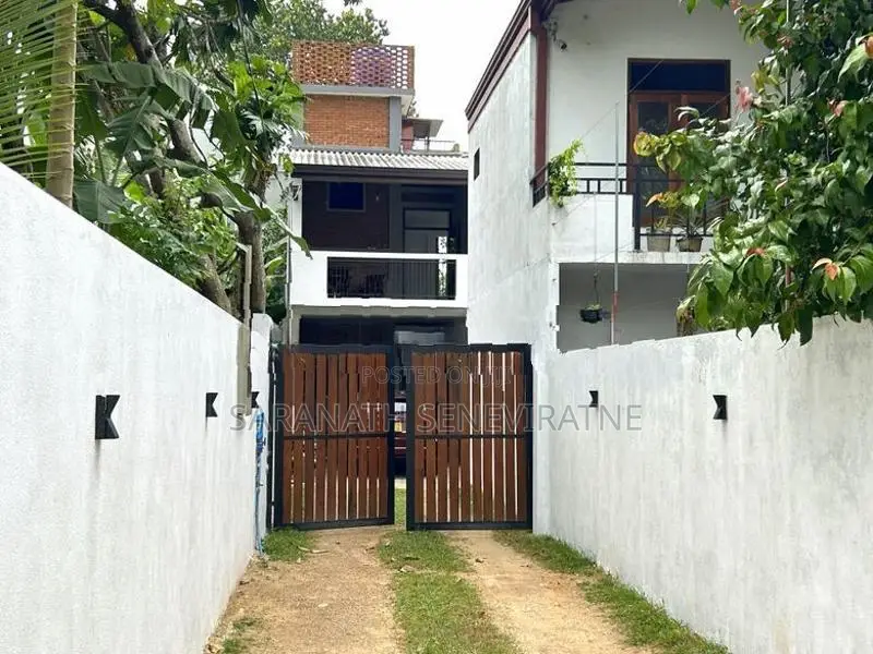 House For Sale From Talawathugoda Off Kalalgoda Rd Gramasanwardena Mw