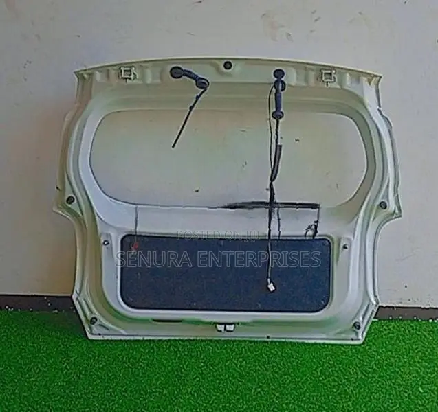 SUZUKI ALTO HA37 DICKY DOOR PANEL