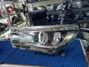 Hilux Rewo Head Light