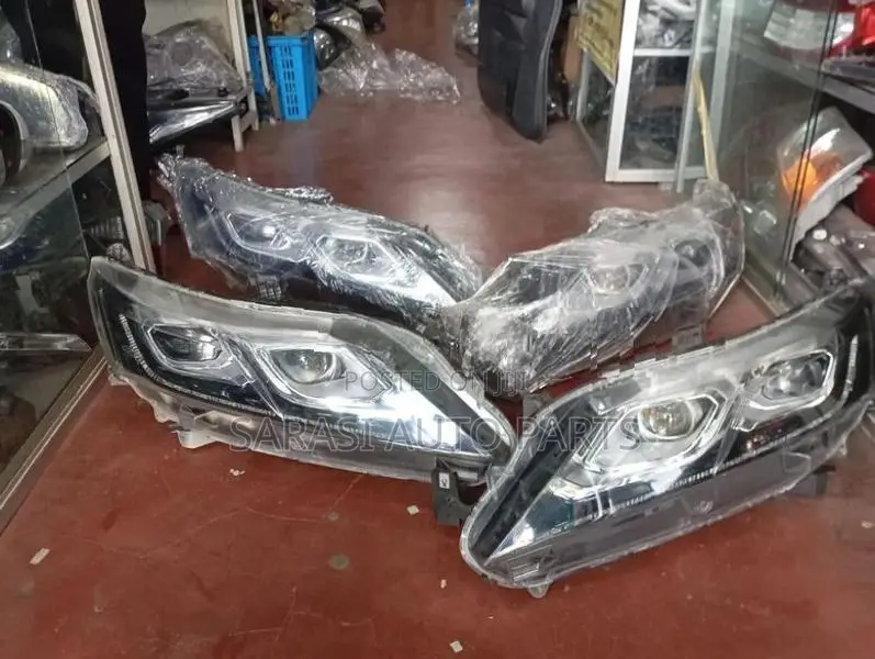 Eclipse Cross Head Light