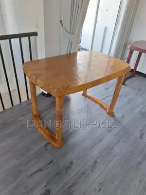 Nippon Plastic Tables