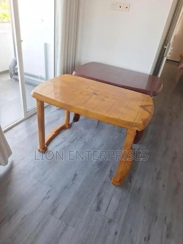 Nippon Plastic Dining Tables
