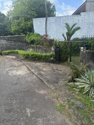 (AF613) 20 P Prime Land for Sale in Polhengoda Road Colombo 05