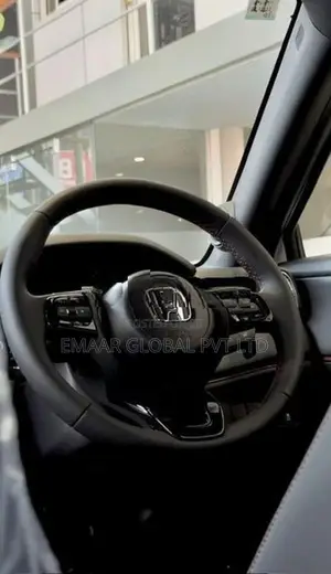 Honda Vezel RS Premium 2025