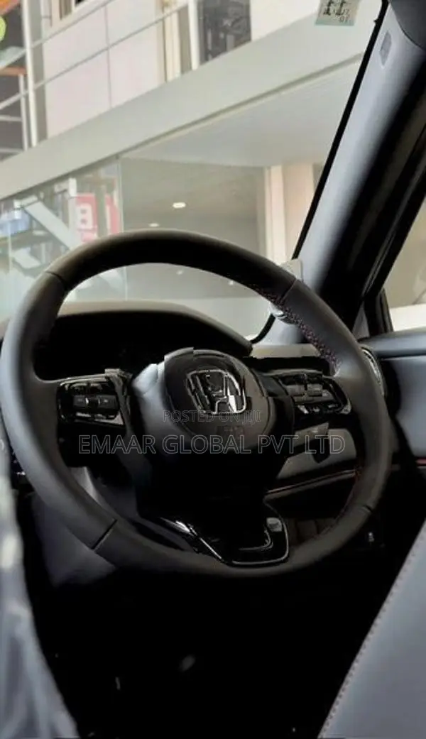 Honda Vezel RS Premium 2025