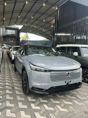 Honda Vezel Z Play 2025