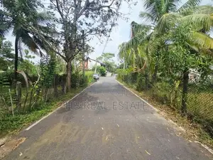 17.75 Perches Residential Bare Land For Sale Amaragoda