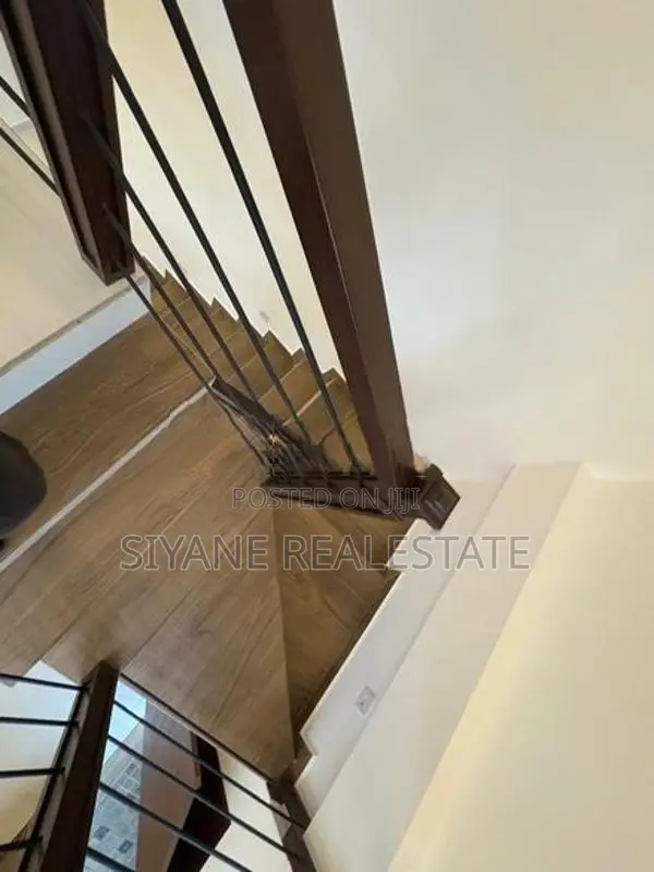 Modern Brand New House for Sale – Athurugiriya