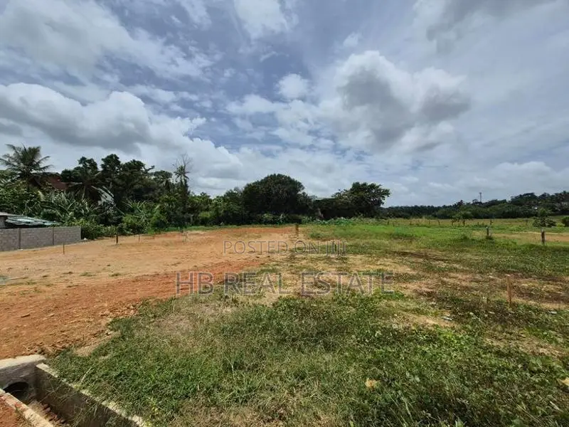 Malabe Paddy Field Facing 15 P Residential Bare Land for Sale