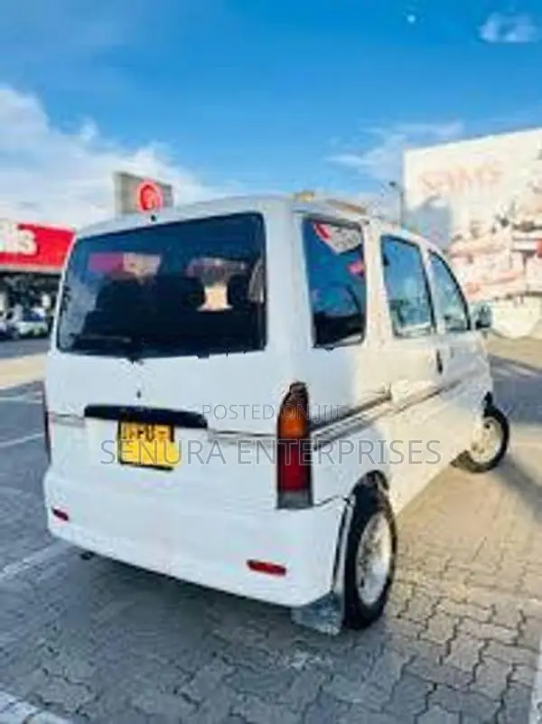 Daihatsu Hijet S200 v Dicky Door Complete