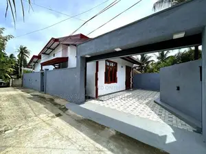 Brand-New House in Kaduwela Korathota For Sale